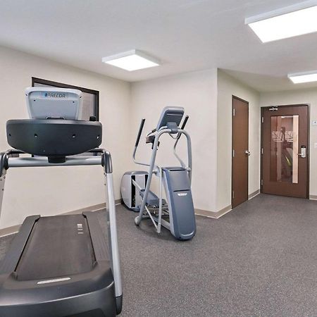 Woodspring Suites Davenport Quad Cities Экстерьер фото