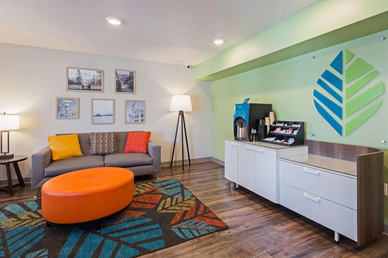 Woodspring Suites Davenport Quad Cities Экстерьер фото